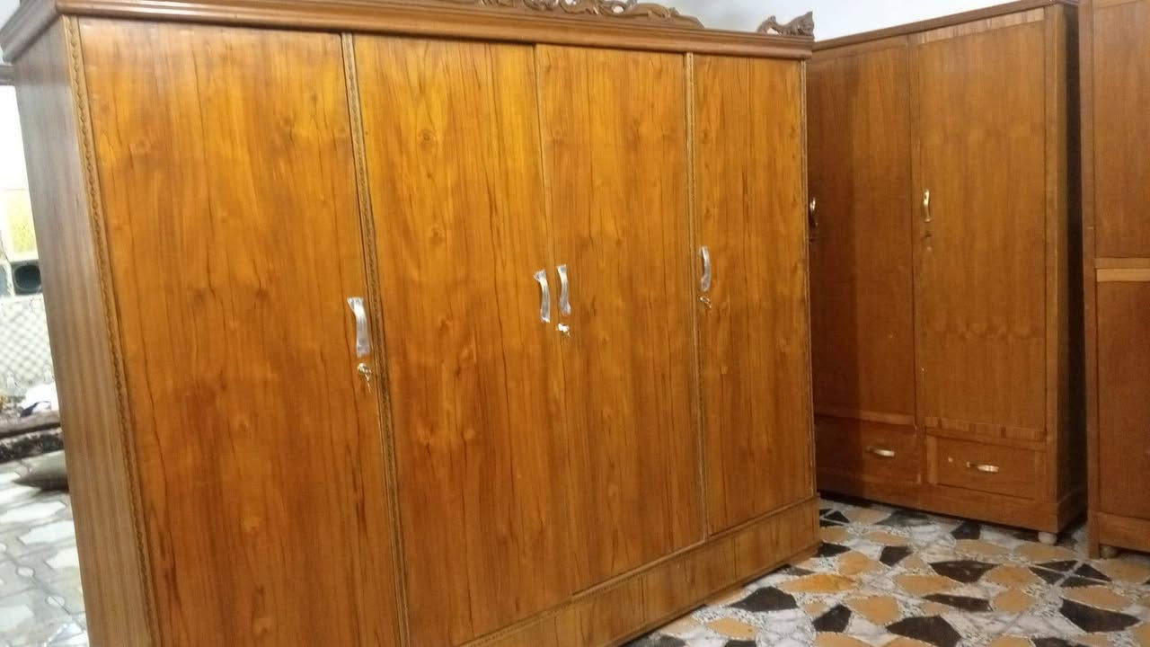 السلام عليكم موجود كناتير للبيع عنوان بلرمادي السعر اتصل ***********/حطاطه وسوكي متوفر
