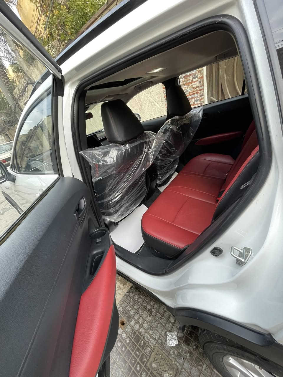 السلام عليكم كورلا كروس هايبرد موديل 2025 خليجي
مكفولة كفالة عامة 
مااشيه 20 الف
رقم بغداد بسمي 
مواصفات فول سياره 
كرسي كهرباء 
اربع كامرات 
داخل جلد احمر واسود 
حمالات كشافات اماميه 
فتحة سقف
بصمة دخول+ بصمة تشغيل 
شاشة ابل كار بلي 
قطعتين تبريد 
وغراضها موجودات ما مستخدمات
العنوان / بغداد
***********☎️
