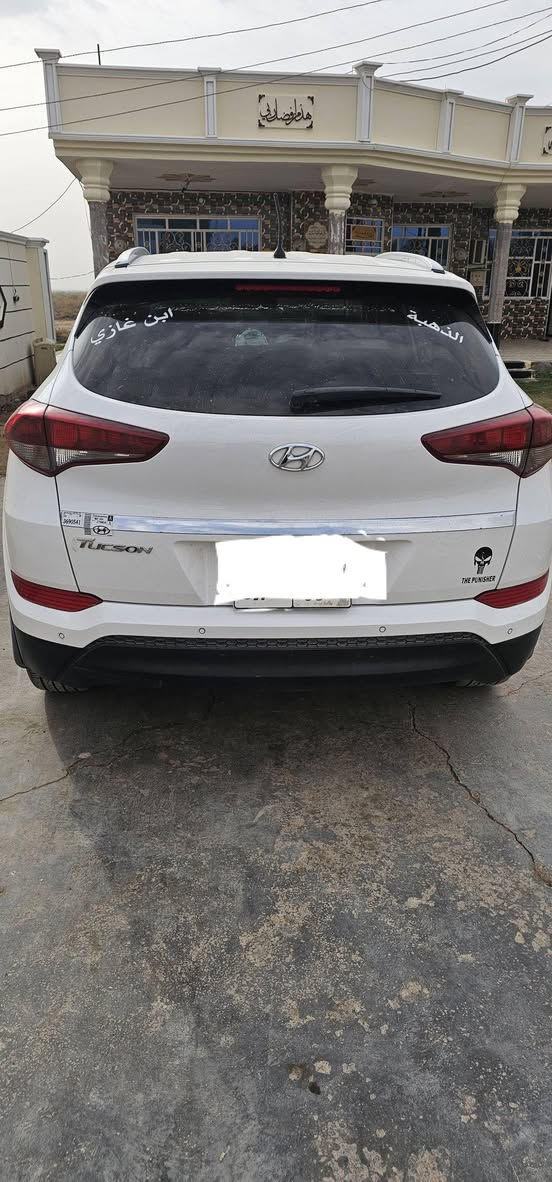 توسان 2017 خليجي شركه كوري الاصلي
كفاله من الصبغ و تبديل فقط بارد اقل الشبر 
بجامرلغ المامي عكس السايق  
اشاير بل امري 
المري شفط عند التقفيل
كير ومحرك شركه 
سياره بسم الشركه ممحوله 
كلش نضيفه السياره 
سعر 185بيها مجال 
مكاني ديالئ سياره رقم اربيل 
هاتف ***********
