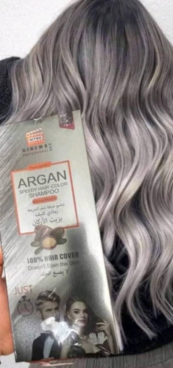 شامبو الصبغ للقضاء على الشيب  💗💗

عرض خاص يجنن👌😘 يله صبغي شعرج  خلصت الامتحانات شمنتظره بعد🤔

سعر القطعه 8000

 صبغة الشعر السريعة بخلاصة الأركان الطبيعي 💯%
التخلص من الشيب أصبح أسهل في دقائق معدوده 😍 
يغطي الشعر الأبيض ويغير لون الشعر للون المطلوب شامبو صبغ الشعر يصبغ الشعر من أول غسله 
بديل عن الصبغة الكيمياويه الضاره وبدون مجهود وأقل في التكلفة 

الالوان المتوفره 👇👇
الاسود 
الاشقر 
الزيتوني
الرمادي ( سلفر)
بني غامق

مميزات المنتج ⤵️
• خالي تماما من الأمونيا والبارابين بالتالي فهو آمن جدا 
• ممكن إستعماله لشعر الرأس والجسم واللحيه والشارب
• يحتوي على الألوفيرا التي تساهم في إعطاء اللون الطبيعي واللمعان والترطيب المناسب للشعر 
• بفضل تركيبته العشبية المبتكره فهو يساعد على نمو الشعر ومنع تساقطه 
• يعالج القشرة نهائيا 
• يساهم في إنبات الشعر 
• يعالج الهيشان والتقصف 
• مناسب للرجال والنساء

الحجز والاستفسار مراسله الصفحه اوالاتصال بالرقم ***********☎️
