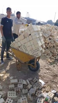 عندي ونج لتصعيد مواد البناء كافه بيسعار مناسبة  07749077344