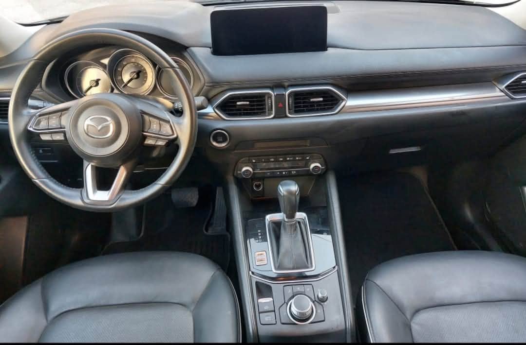 MAZDA _ CX.5
مۆدێل 2024 ڕەنگی ڕەشی قەتران 
سەیارەکە وەک سفر وایە 
تەنها 7 هەزار مایل ڕۆیشتووە 
پشت و پێشی کەپسە
 ئێرباگی نەتەقیووە ، 
2 پارچەی بۆیاغە 
دەرگای سایەق و دەرگای دوای سایەق ،

‎نرخ یەک کۆمێنت بکە راستەوخۆ بۆت دێت 📩

بەسمەیە برێک بەسمەیە 
دەرگاکانی بەسمەیە 
هەرچوارلای ڕادارە ڕاداری جادەیە 
کوشن جڵدو ڕەش و هیتەرە
 کوشن خەزن و کارەباییە 
شاشەو کامێراو حەساسە،
 لایت ئەڵقەو زینۆنە ،  
لایتەکانی و فڵچەکانی ئۆتۆیە 
سەیارەکە گاعیشی بۆ کراوە 
مەکینەو گێڕو تەبریدو هەموگیانی بەشەرتی فەحسە ،
دەبڵ ئەکسلە مەکینەی 2.5 بێ تۆڕبۆیە 
هەزەو ڕەقەمی نوێیە سەنەوی تا 2030 تازەیە 
بەناوی  خۆمە

ژمارەی خاوەنی 
واتسئاب ***********
