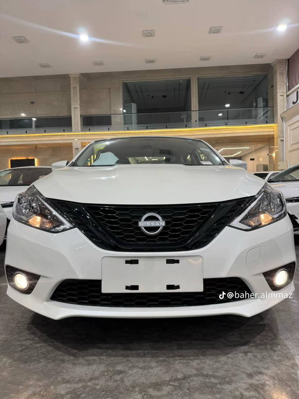 نيسان سنترا موديل 2025 ضمان شركه السور ١٠٠ الف او ٣سنوات 
زيرو داخل عسلي 

شاشه ابل كار بلي 

فتحه 

كامره 

جامات كهرب 

تبريد خلفي 

بكلايت لد 

تحكم ستيرن 

السعر 143 وبيها مجال
 مع اللوحات نينوى  

***********
