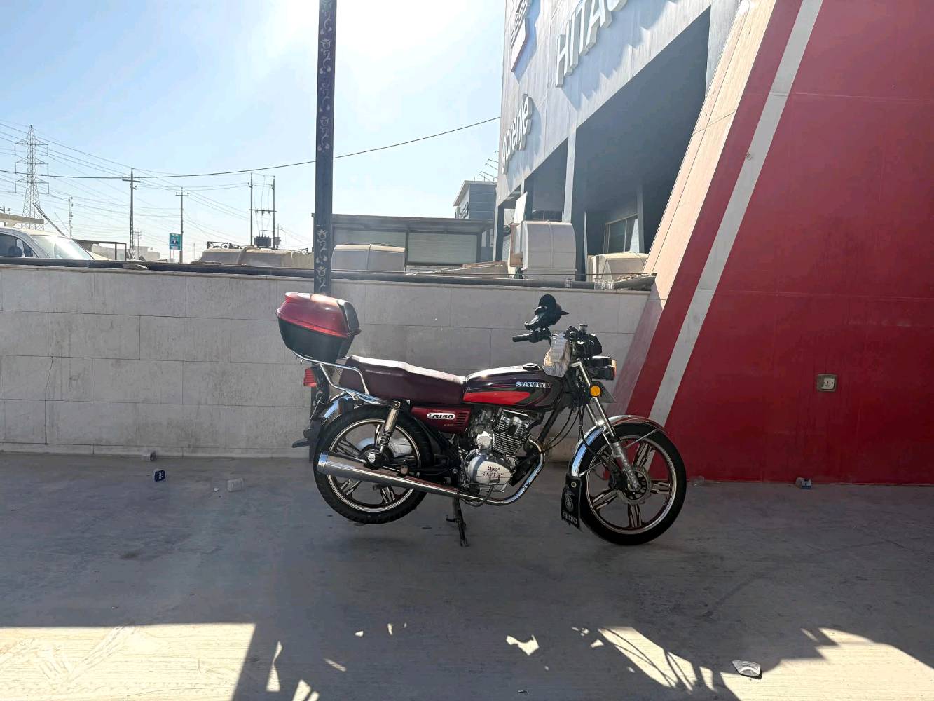 السلام عليكم
دراجة سيفان 5 كير
موديل 2021 مكفولة برغي مامفتوح بيها 
تشغيل عن بعد + سلف 
كهربائيات كلها شغاله دراجه نظيفة 1/1
وياها خوذه وستان موبايل هدية
 ابو دلفري مايتعب بس صندوك ويشتغل بيها 
سنوية ورقم انكليزي قادسية
 دراجه بأسم صديقي ثاني بوم يداوراك او اني اداورلك عندي وكالة عامه مطلقة
مكاني ديوانية حي الصدر الثاني 
اتصل وبيك خير وتدلل ***********
