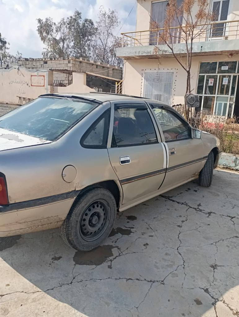 سڵاو خوا لە هه موولایک 
ئۆپل علووج مۆدێل 1994 دەحموو لێدراوی نیە مەکینوو گێڕ بە شەرت مەکینە 16 مەرخووب نرخی 18 گەڵا مەحامەلە شوێن بنگرد جوابی نامە نادەمەوە *********** رانية, السليمانية
