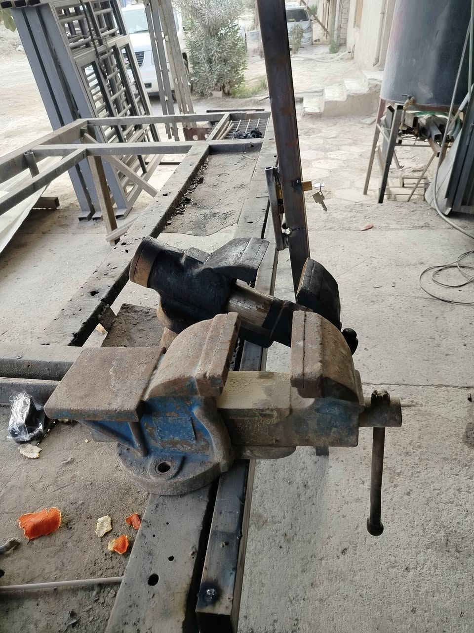 منكنه عدد ٢ للبيع ***********
