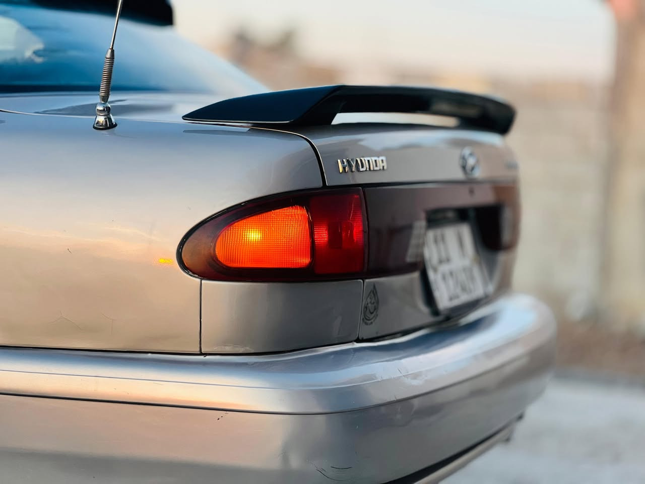 السلام عليكم شباب. وينة اليدور نضيف هذا النضيف بشرط الكفالة من التاير. ل التاير. سوناتا تو 1993. رقم بغداد انكليزي بسمي شخصيآ شرط التحويل هزة جديدة ورقم جديد وسنوية 2030. 
كير اوتو محرك مفتوح 2000. محرك +. كير. حاوية ب الشرط 
صدر أمامي خلفي ب الكارتون ولا طسة ولا خرخشة 
كهربائيات بوضع الشركة من الطول ل الطول   كلة شغال. وبلادي 
 تخم تاير. جديد. + ويل كب. بلادي.  
سنتر لوك ريموند 
شاشة أندرويد اصلي. + سستم سماعات + كاميرا 
كشنات+ ارضية جلد تفصال 
منضومة زنون اصلي عالي ناصي 
اربع جام شغال. تبريد ثلج وية السويج 
صبغ. عام بدون ضربة قواعد دبل شركة. 
كيجات كلة شغال. 
 مكاني ديالى سراجق 
السعر 53 وبي مجال قليل 
***********
