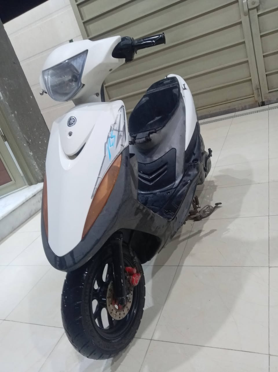 سلام عليكم ماكس عدله دراجه جاهزه من كهربائيّ شغاله سلف شغال لايت زنون كفرات اصلي بس مو مالته دراجه مفتوحه بيه تزويد وياله دبل خلفي تورباين مزود سرعه 100 و 95 عداد شغال كلشي مابيه دراجه تخبل مكاني رميثه سعر 625بيه مجال الشراي مو شراي لا يراسل يخابر رقمي ***********
