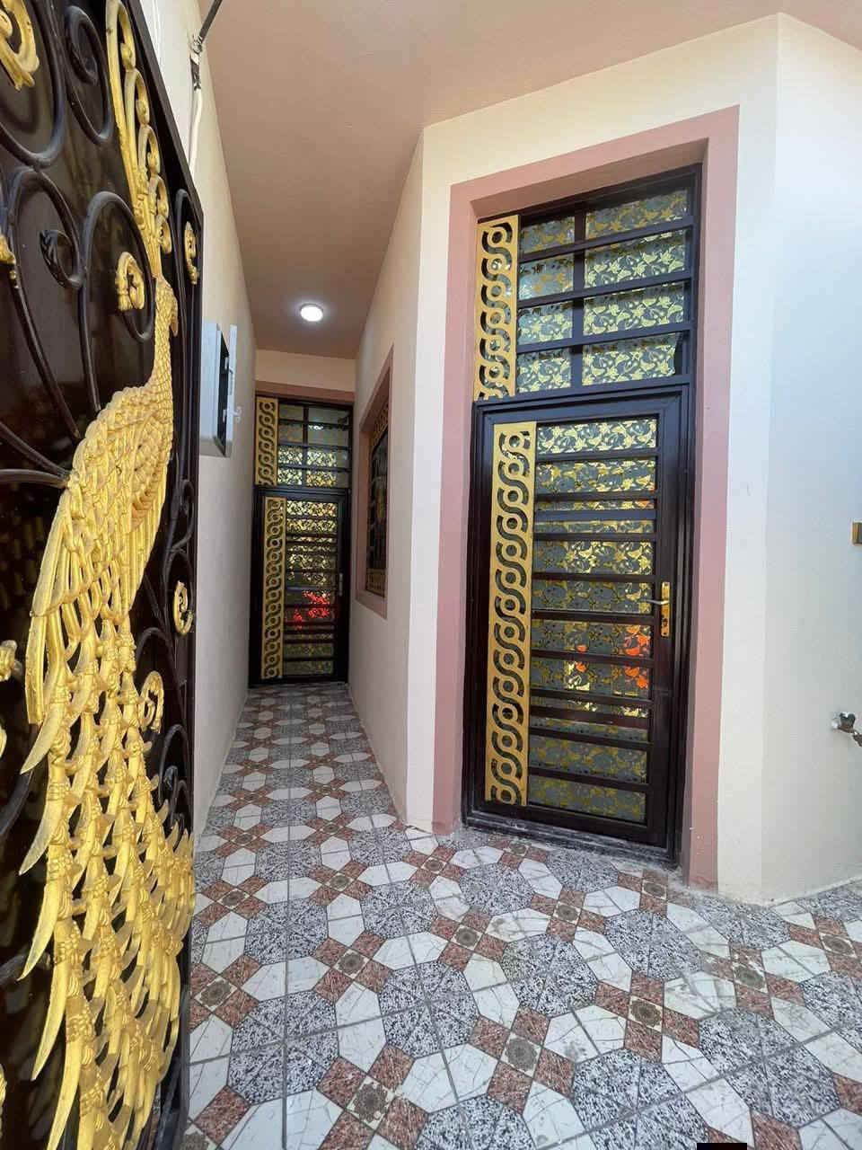 عرض رقم 11
بيت ايجار
 50م طابقين بصف الركن الايجار 300
نجف حي ميسان شريط خلف الحديقة
يحتوي ع غرفه وصالتين وستقبال ومطبخ وصحيات


**إذا كنت صاحب هذا الإعلان وتريد حذفه لأي سبب، رجاءا أرسل رسالة إلى الدعم الفني**