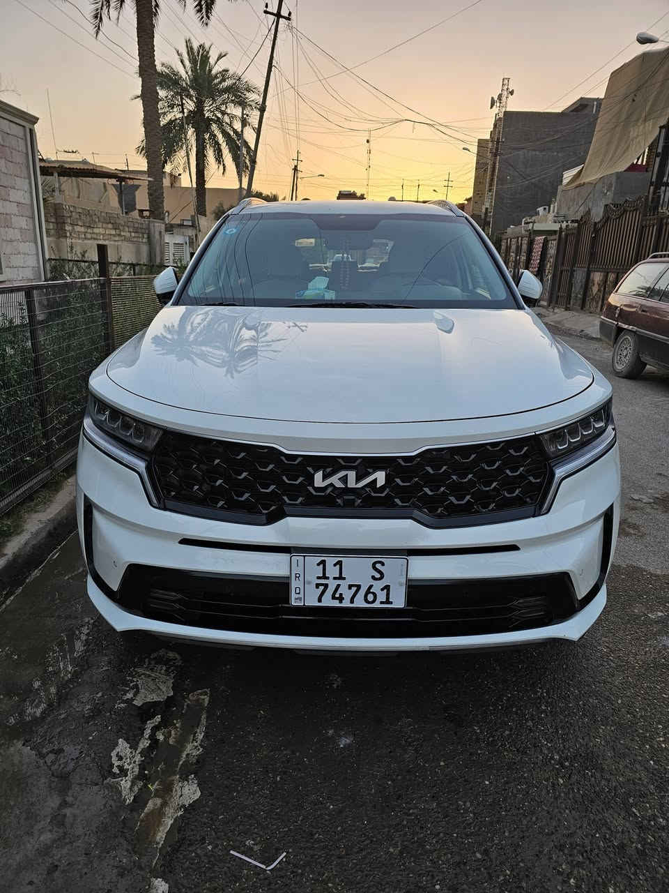 عليكم خوان سورنتو فول واحد عل واحد من عده البنرامه السياره مكفوله كفاله عامه مديل 2022 ماشيه 80 الف السياره زيرو بيها السياره بارد بل بنيد شبر و بل باب بارد اربع صابع باقي السياره مكفوله عنوان السياره بغداد زعفرنيه هاذا الرقم *********** ابيع و اراوس حسب القناعه ما متواجد عل فيس بس عل رقم
