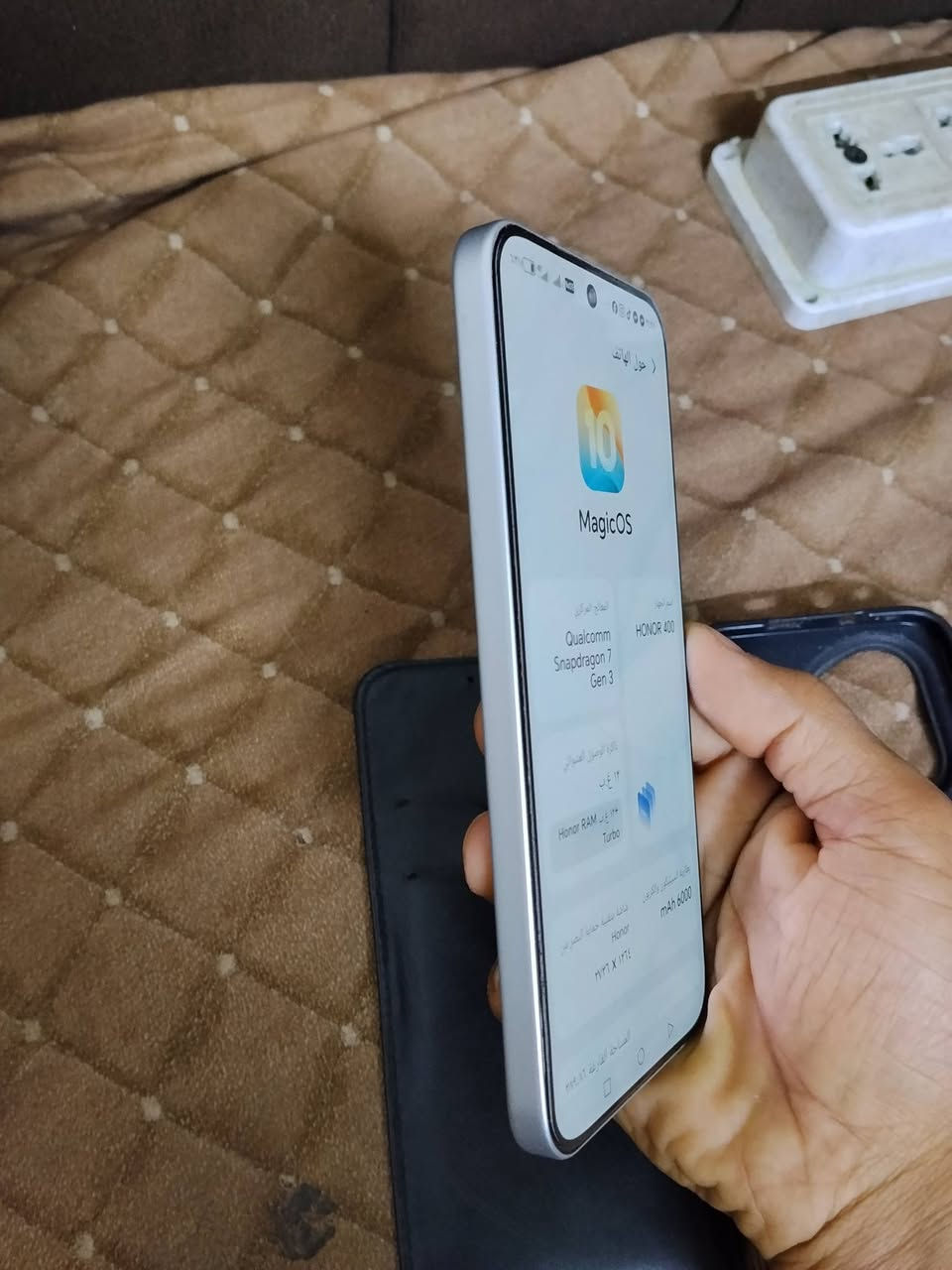 سلام عليكم جهاز هونر 400اخو جديد ذاكره 512للبيع فقط بيع مكان نجف تواصل خاص او ع رقم هاتف ***********
