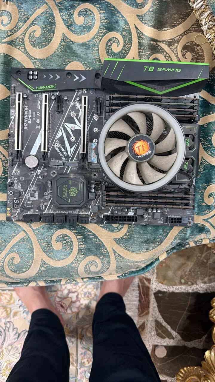 سلام عليكم الغوالي عندي غراض للبيع الي تفيده يراسل موجود اسعارهن بل صور وبيهن مجال وتوصيل موجود عندي هذا رقمي للاستفسار ***********
