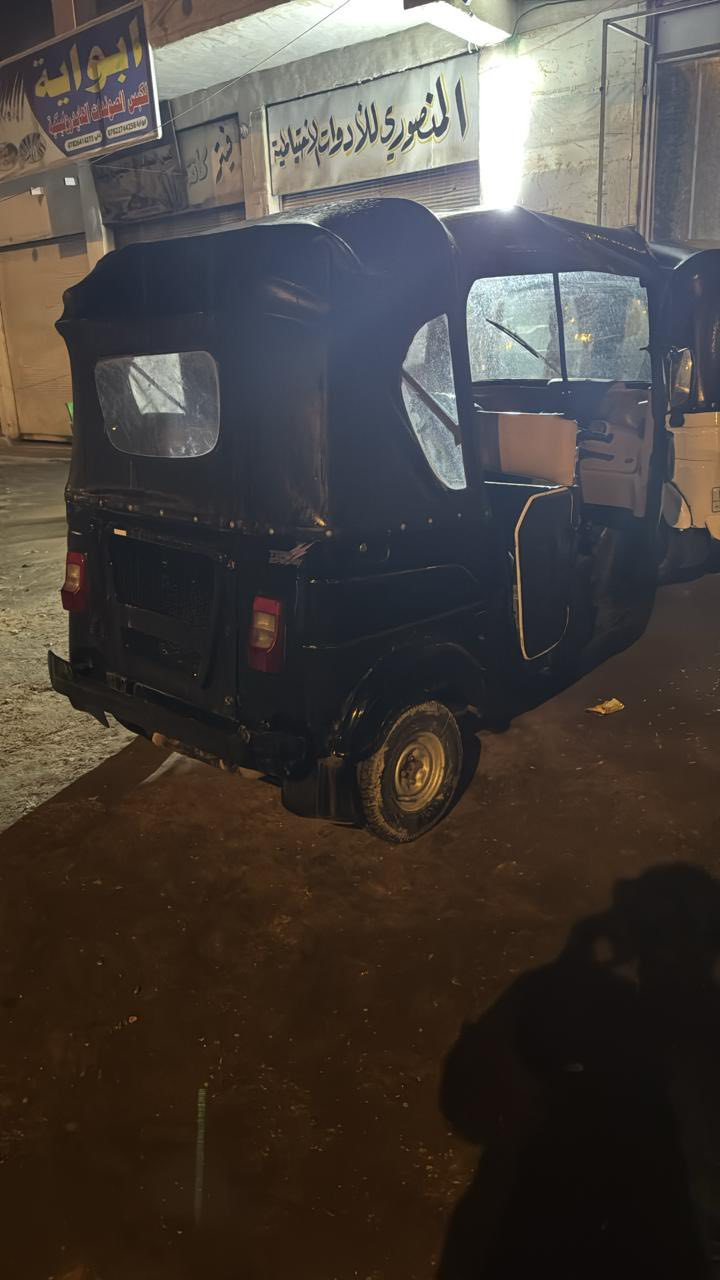 السلام عليكم تكتك موديل 2021لون اسود أوراقه مغسولات باقيات بيه استنساخ بس واكاتبك عن السرقه وقانون وعشائر مكاني الحمزه الغربي خاص مغلق فقط اتصال 📞 (***********)
