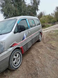 ستاركس 2006 مفتوح للبيع  رقم بغداد  الاستفسار ع رقم ٠٧٧٤٠٧٣٣٠٦٨