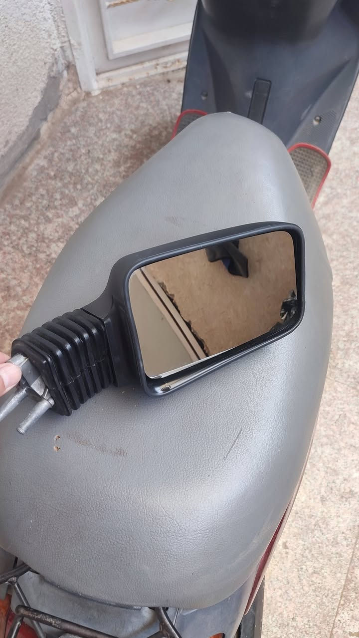 السلام عليكم مرايه جانبيه للبيع حط سعر وبالعافيه جديده


**إذا كنت صاحب هذا الإعلان وتريد حذفه لأي سبب، رجاءا أرسل رسالة إلى الدعم الفني**