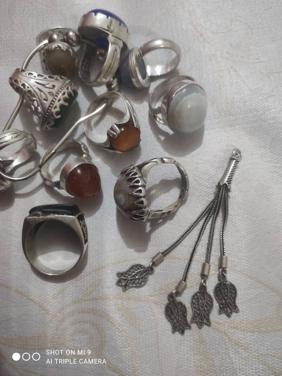 للبيع 8 محبس +كركوشه فضه 
شلع 275قفل او غرامات ب3500
الناصريه مركز


**إذا كنت صاحب هذا الإعلان وتريد حذفه لأي سبب، رجاءا أرسل رسالة إلى الدعم الفني**