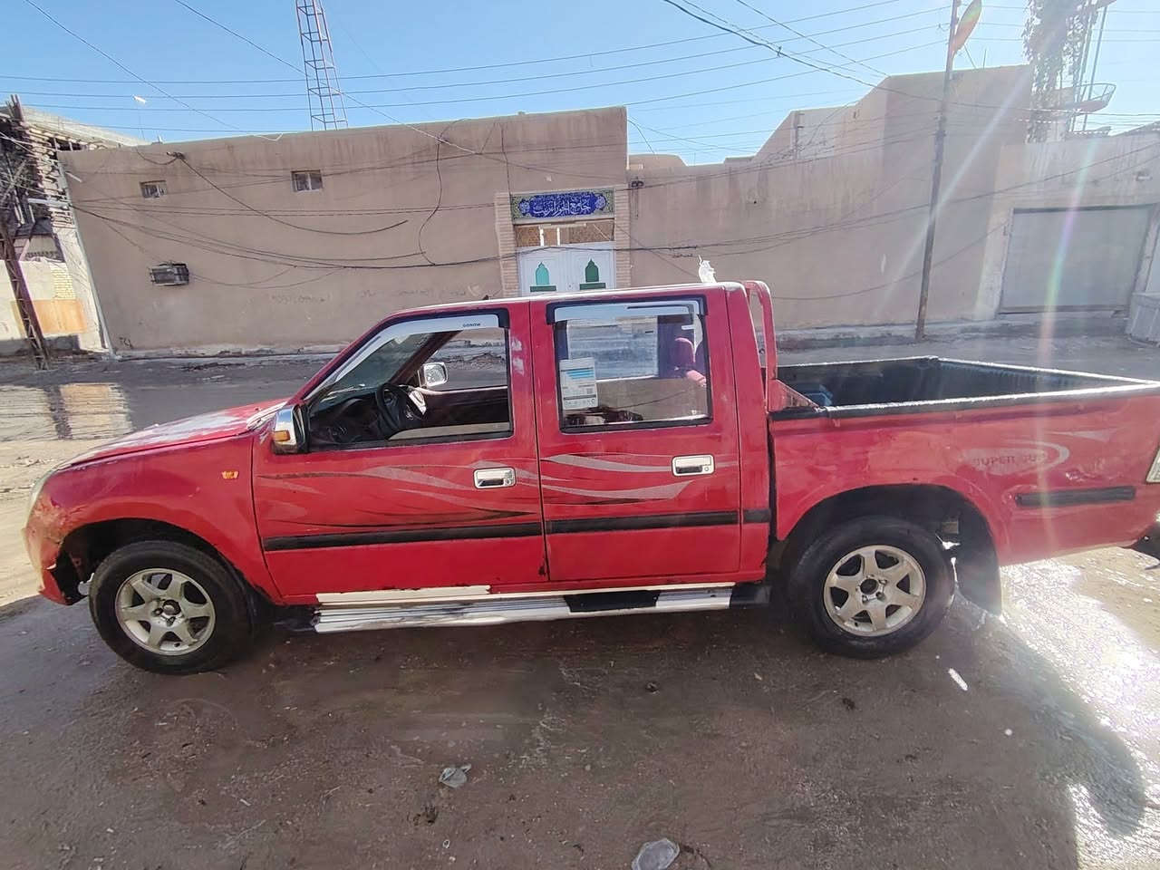 سلام عليكم سياره فتون 2013بلادي رقم نگليزي بسمي سعر 37وبيه مجال  مكاني نجف حيدريه *********** خان نص عادة نشر بسبب الوعود الاكاذبه
