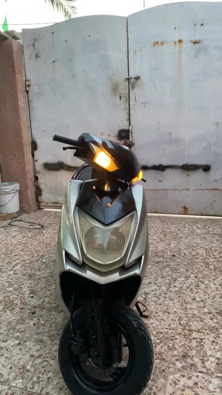 للبيع سكنس موديل 21 كهربائيات كلها شغاله دراجة ما مفتوحة سعر 400 وبيها مجل ***********
