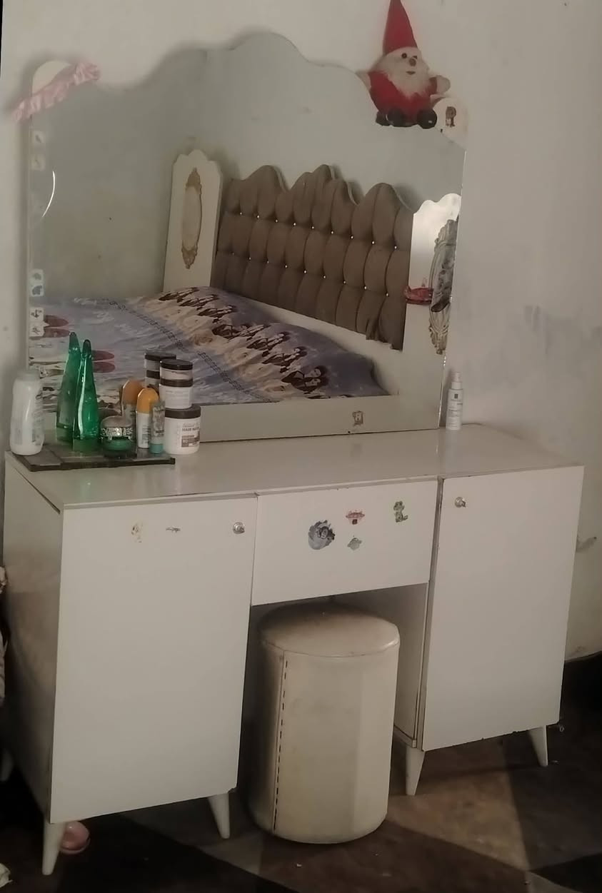 السلام عليكم غرفه للبيع هيه والمندر طبي وهديه بطانيه جديده مستعجله على البيعه مكاني مدينه الصدر


**إذا كنت صاحب هذا الإعلان وتريد حذفه لأي سبب، رجاءا أرسل رسالة إلى الدعم الفني**