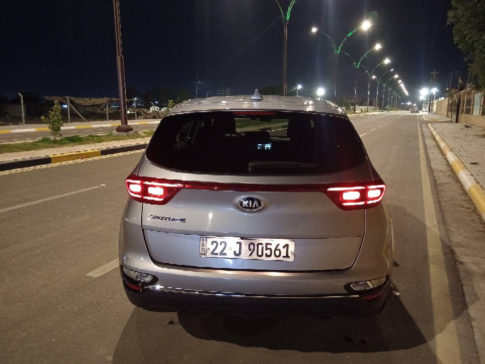 السلام عليكم للبيع سبورتج موديل 22 وراد أمريكي كلين
مكفوله كفالة عامة
محرك كير مكفولات محرك 4 سلندر
حداديه بلكامل جديدة امامي خلفي
تبريد ثلج

تايرات جدد
ترايك وين ميعجبك
سياره استخدام شخصي من دوام للبيت بعدها على وضع شركة جديدة من داخل ومن خارج 

رقم أربيل جديد الدولي تحويل مباشر
مكاني كربلاء رقم *********** كربلاء, العراق
