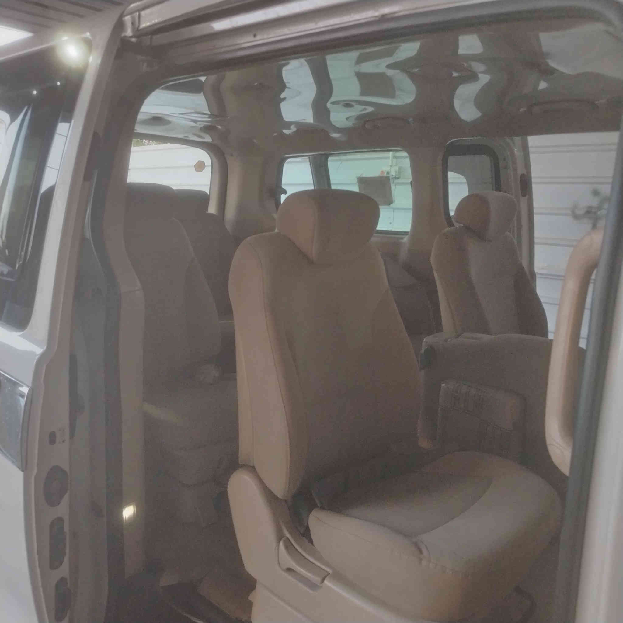 سلام عليكم ستاركس للبيع موديل 2018  مفتوح بيه تبديل تلاث قطع مكينه وكير مكفول تخم تاير تبريد شغال    مكان السياره بغداد   السعر 180 بيه مجال     ***********
