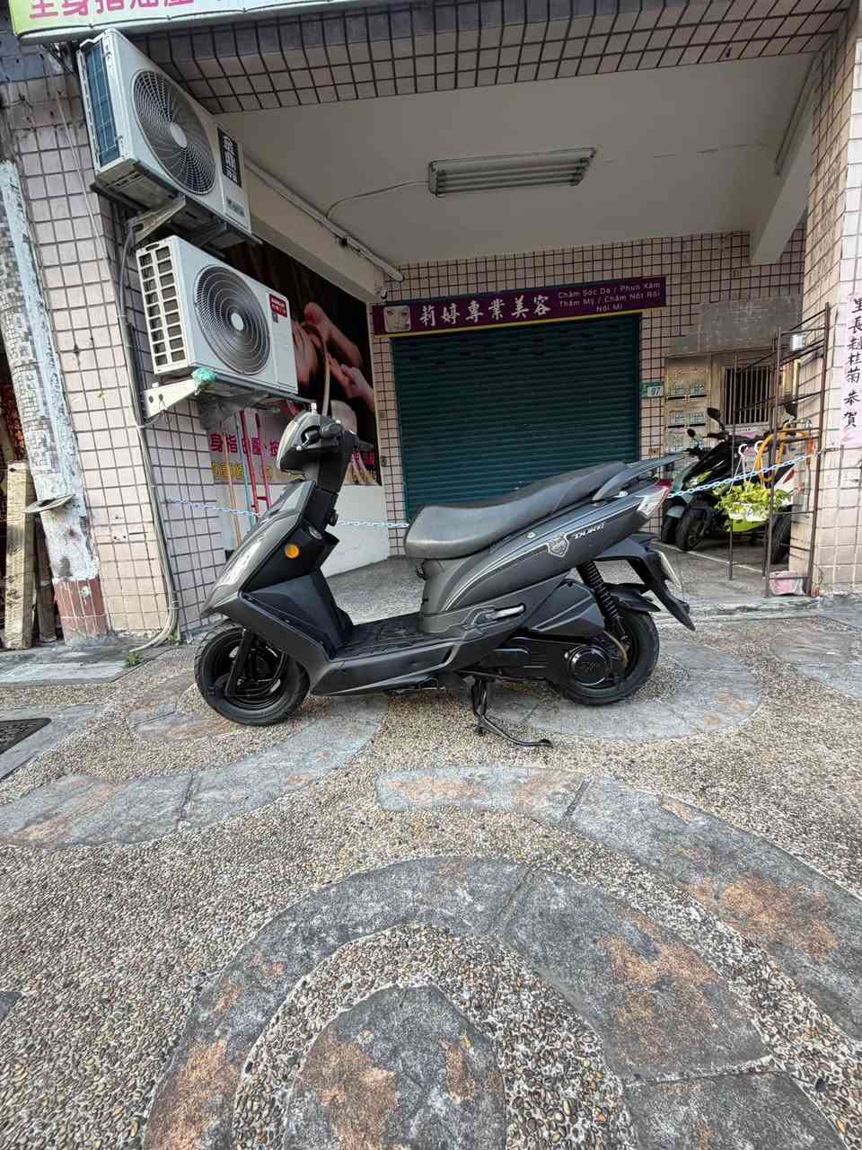 Xe được bảo dưỡng vệ sinh sạch sẽ 新北市, 台灣


**إذا كنت صاحب هذا الإعلان وتريد حذفه لأي سبب، رجاءا أرسل رسالة إلى الدعم الفني**