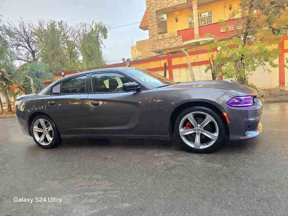 للبيع
سعر 180$
جارجر sxt  محدث جي تي  موديل 2016
ماشية 108 ألف سيارة استخدام شخصي 

🚫ضرر صبغ صفحة  اليمين مال شخط شرط بدون دواخل نهائيا بدون معجون
البوند مبدل مال تحديث 
 اريربك ستيرن راجع سستم مرفوق صور بأمريكا مع الصور 

محرك ٦سلندر حجم ٣٦٠٠ كير طيارة  ٨ نمر شرط 
كير محرك اكسل شرط
حجر البيئة موجود 🪨
رقم اربيل رقم وهزة وسنويه جديد شرط التحويل 

مواصفات sxt 
بصمة تشغيل مع بصمة تشغيل عن بعد 
شاشة كبيرة كامره دواره 🔊 سماعات سستم صوت
فول تحكمات ستيرن
 نظام تراكشن مانع انزلاق 
 كشن كهرب هيتر بلكشن 
سيارة جاهزه 
موصل الايسر 
***********
***********
