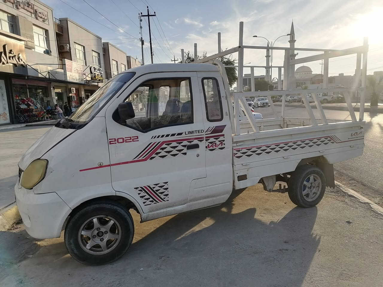 هيفا للبيع موديل ٢٠٠٧ شاصي معمر محرك كير اكسل بدون عيب منفيس كامل سعرها ٢٠ وبي مجال ***********
