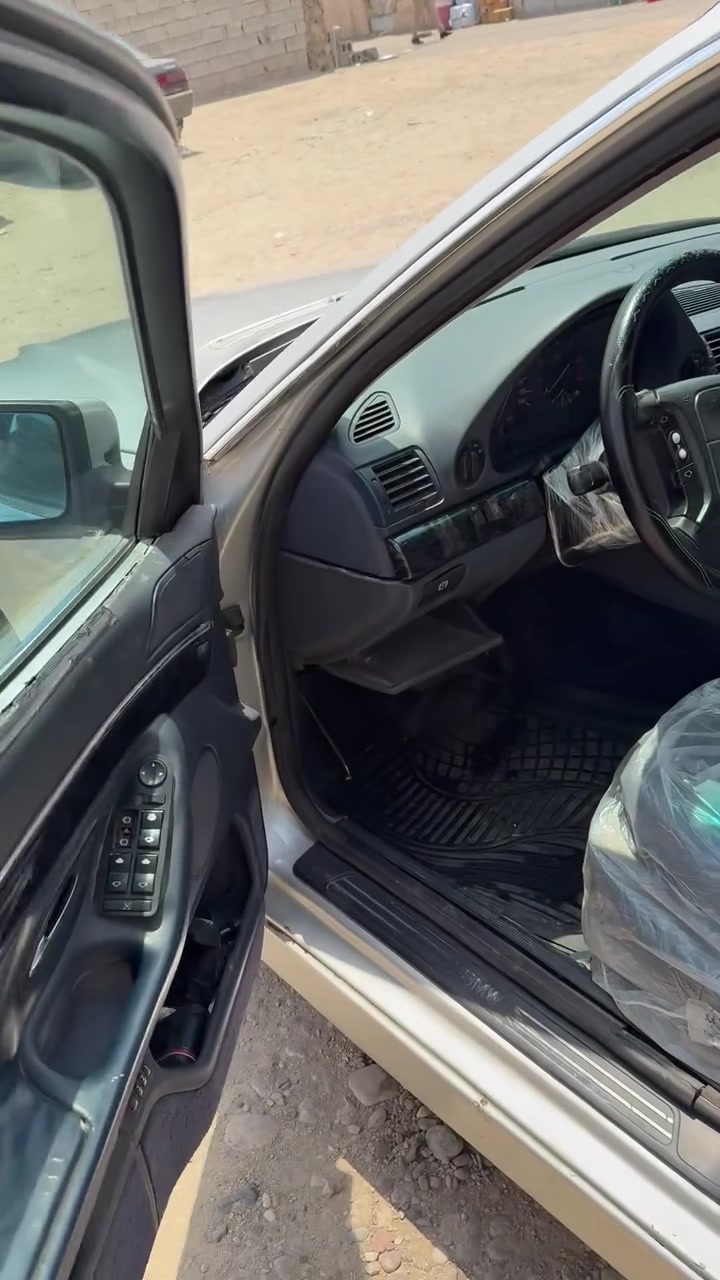 Bmw744
فول موصفات 
تبريد
تدفئه 
كشنات كهربائي
سنوي مشروع وطني لحد ٢٠٢٩
مكان كركوك
كير محرك شرط
***********
70سعر
