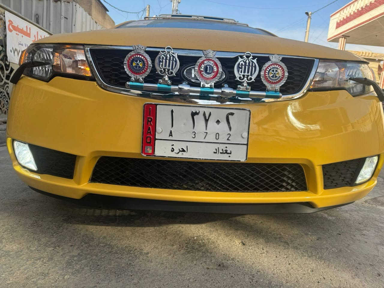 الهم صلي على محمد وآل محمد
السلام عليكم شباب
الأسم / كيا فورتي
موديل / 2013
مكينه / 2000 دوش
كير / اتوماتيك + عادي
المواصفات / عاديه
1/ شاشه تاب
2/ كامره خلفيه دواره
3/ تحكم استيرن جهتين
4/ درشمه عام
5/ منظومه غاز جديده
6/ سيبايه ابو عمار اصليه 
7/ نشره استوب خلفيه 
8/ تخم تاير خط ابيض 
9/ كبات شوفر 15
10/ ماسحات لايت 
11/ مسطره توج 
12/ دركه باج سيبايه وسهم 
ماشيه 224 الف كيلو
كير مكينه صدر تبريد كله كفاله 
سياره احله من صور بعد 
بيها جاملغ اوبنيد
 بيها بل لغد وشاصي شويه 
اتريك وين ما يعجبك 
رقم بغداد شرط التحويل 
مصفره هيئة وغرامات 
بيع أو مراوس حسب القناعه 
السعر 98 بيها مجال حق الجيه فقط 
الاستفسار *********** 
مكان بغداد الشعله حي الجوادين 
أو منصور ساحه القاء 

س
