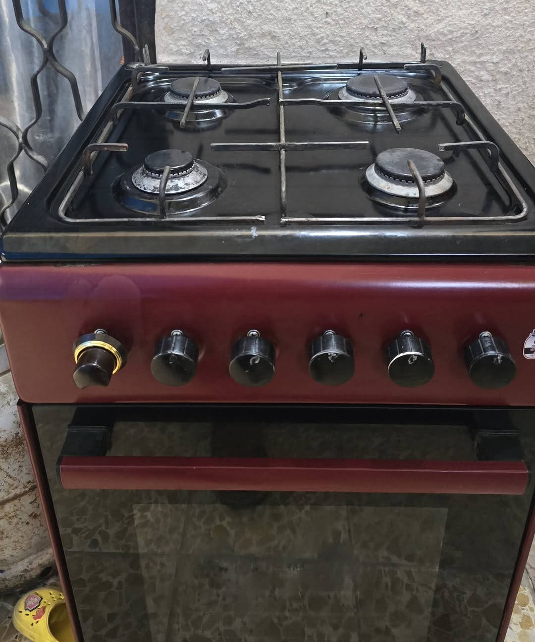 من رخصه الأدمن طباخ تركي أربع مشاعل نضيف اخو الجديد شرط الفحص سعره ٩٠الف الشراي يتصل *********** ٠٧٨
