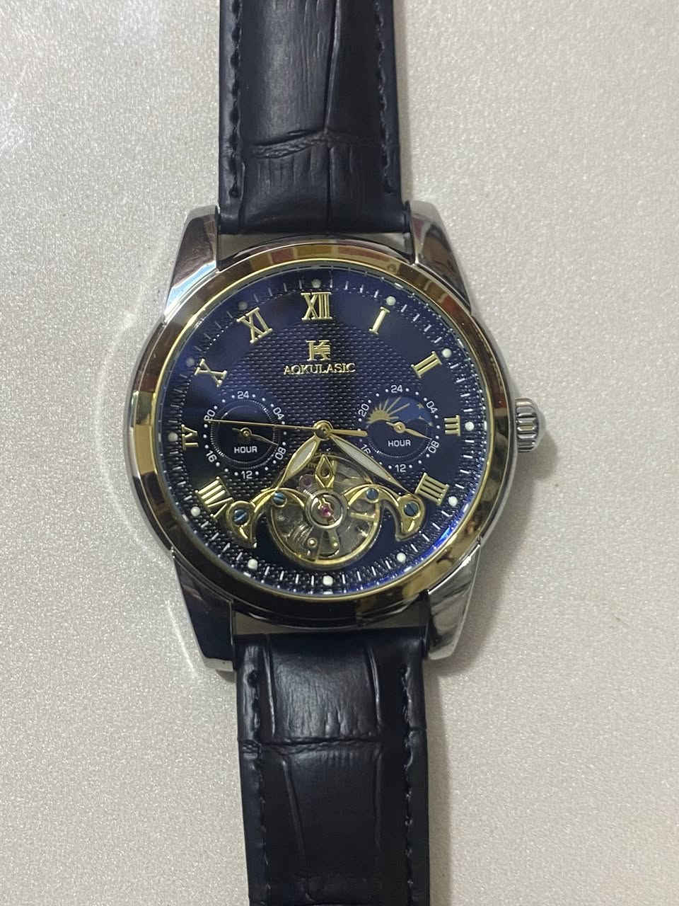 السلام عليكم 🫡 

ساعه رجالي اوتوماتيك ميكانك

ماركه اكلاسك سير جلد وزن ثقيل 
لون مميز باله جديد غير مستخدم
شباب منل اخير ٥٠ وعندي توصيل


**إذا كنت صاحب هذا الإعلان وتريد حذفه لأي سبب، رجاءا أرسل رسالة إلى الدعم الفني**