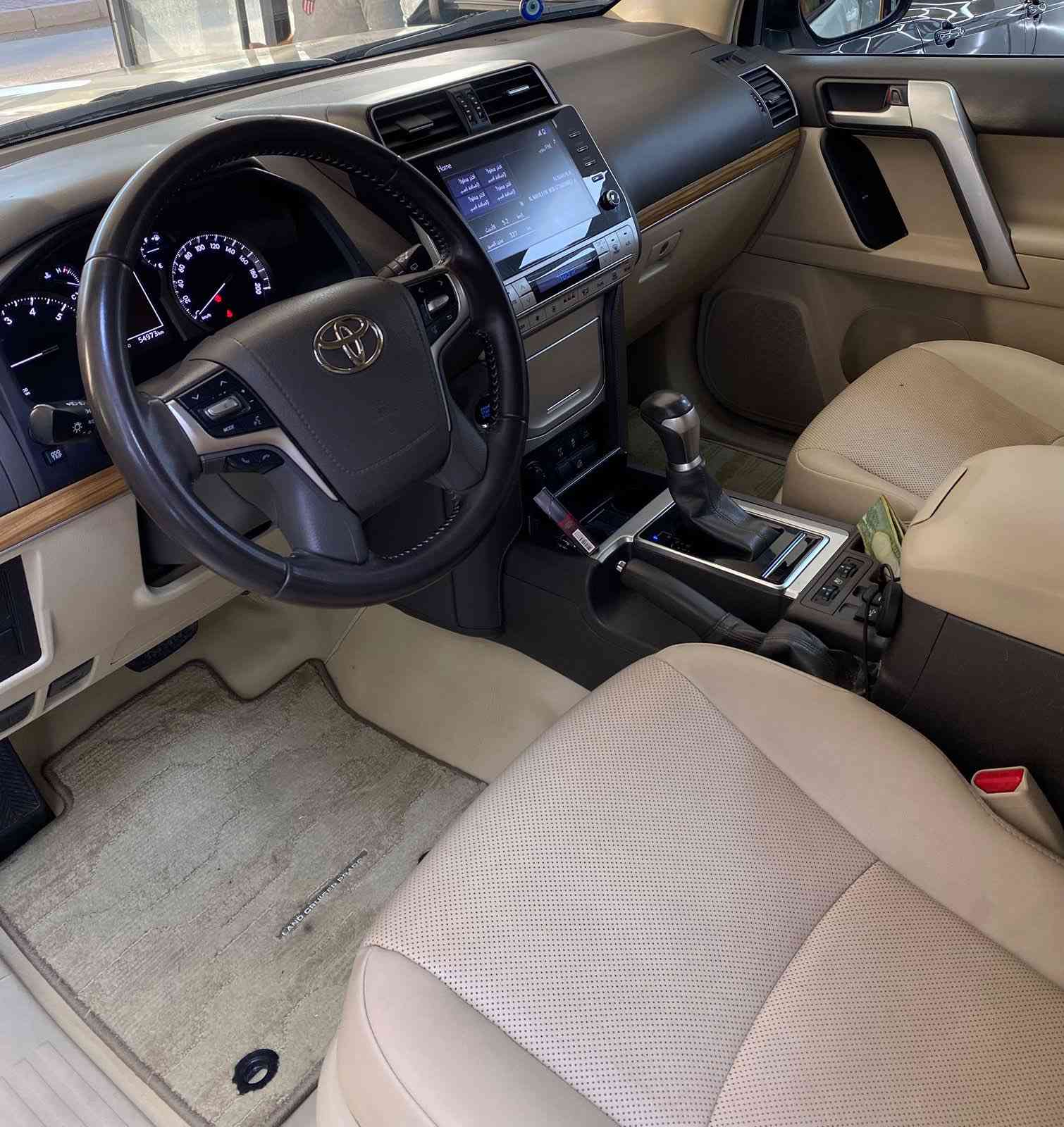 Brado midnight
2021  شركةساز
فئة VX
ماشية 55الف 
مكان المنصور للاستفسار فقط الاتصال
***********
