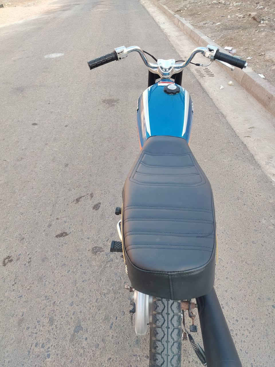 (سلام عليكم دراجه جديده)  ما مفتوحه دراجه مكفوله مكاني العماره حي الجامعي(***********)
