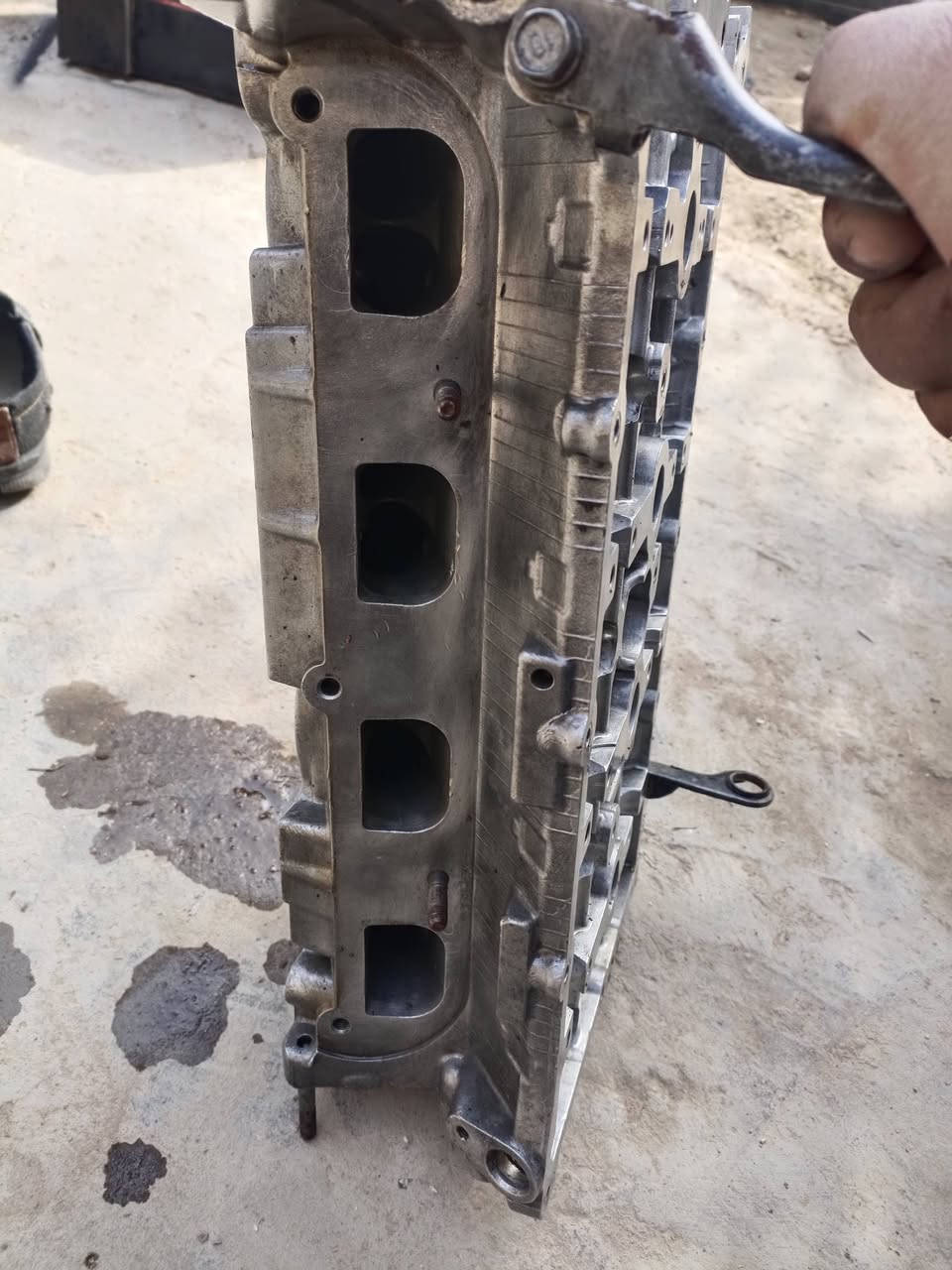 السلام عليكم
كور 2400
ع الفحص 
سعره 75
ملحقات قبق ولفات 
وجه مكينه الي يريدهن يتصل 
مكاني حله
***********
