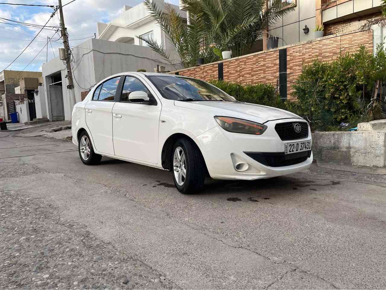 فاو ئۆلی مۆدیل٢٠١٣ بۆ فرۆشتن هیچی نیە بە س یە ک بست ساردی هه یە   سیارە کە زۆر خاوینە  گیرو مە کینە بە  شە رت مە کینە کە م تە عمی کردتە وە هه موو شتی بیلادیم بۆ بە ستیوە  بە شرت   نرخی ٦٥ وەرە قە رە قم *********** هه ولیر أربيل, العراق
