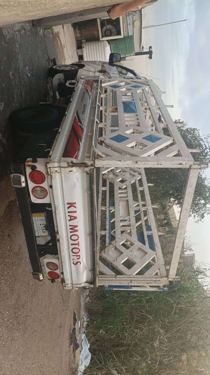 من رخصت الادمن كيا 2015 خير من الله كير محرك كله فول بس شويه بيهه خياسات يم الباب اليسره مثل ما واضح بل فديو هاي كدامك السياره فديو والصور اريد مراوس كيا فحل واذا بيع اريدهه 105 قفل من الخير لا اتعملني ولا اعاملك قفل 105 وذا اكو مراوس افحل خالي يراسلني خاص واني خادم مكان السياره بغداد المحموديه قرب الحولي رقم الهاتف *********** ابو سيف سياره بسمنه تحويل مباشر
