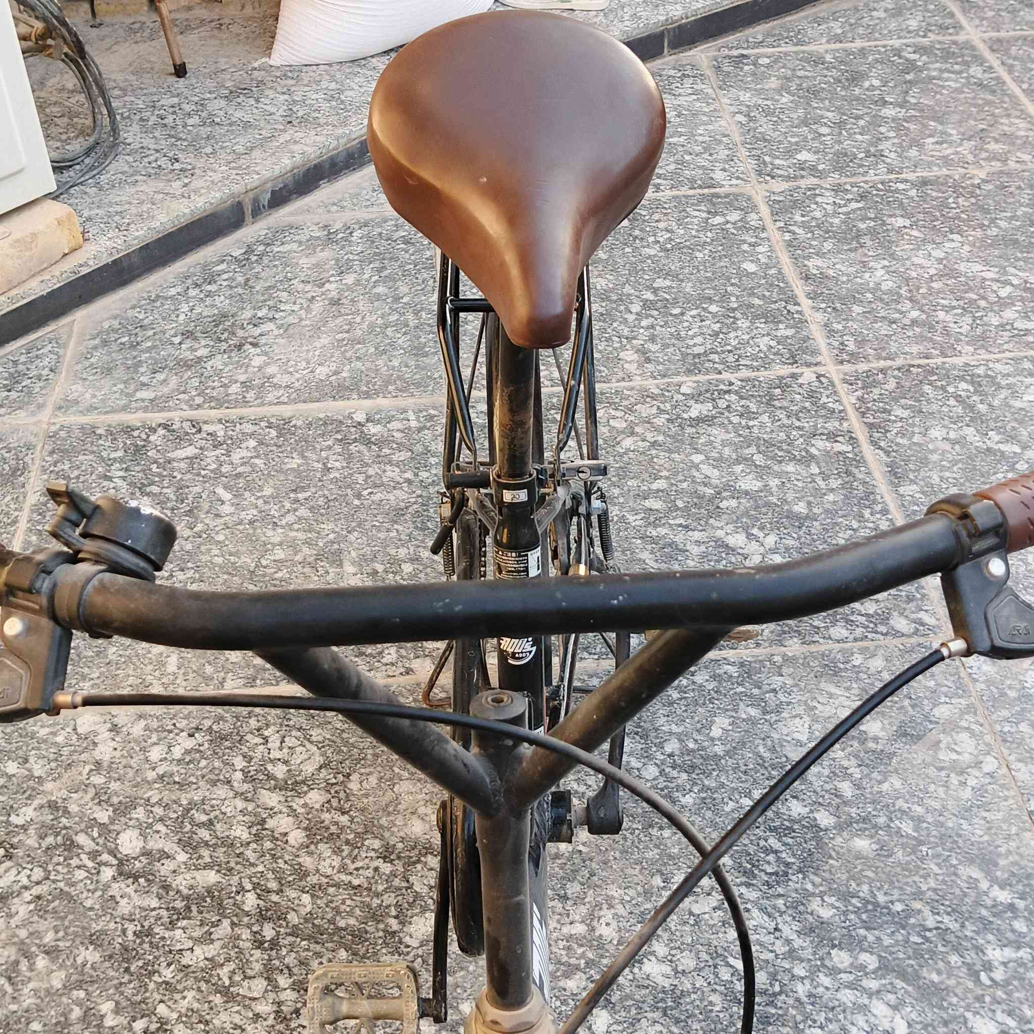 بايسكل للبيع العنوان ناصريه مركز قرب شارع يا حسين السعر خاص
الرقم: ***********
