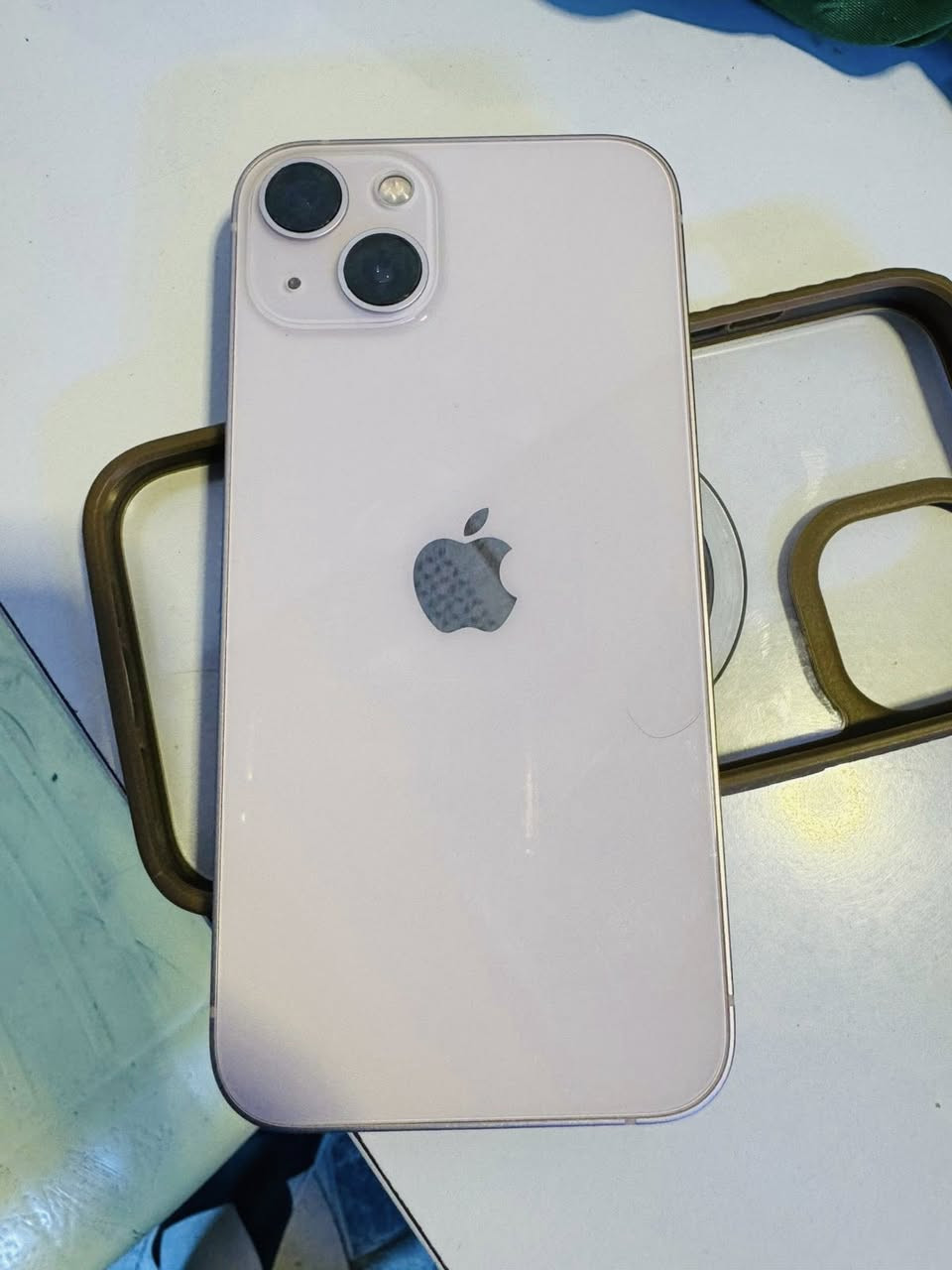 ايفون 13عادي مكفول وتر بروف دبل سيم كرت
وين ما يعجبك افحص 
بطاريه 83 ذاكره 128 مكاني نجف السعر 450 وبي مجال ***********
