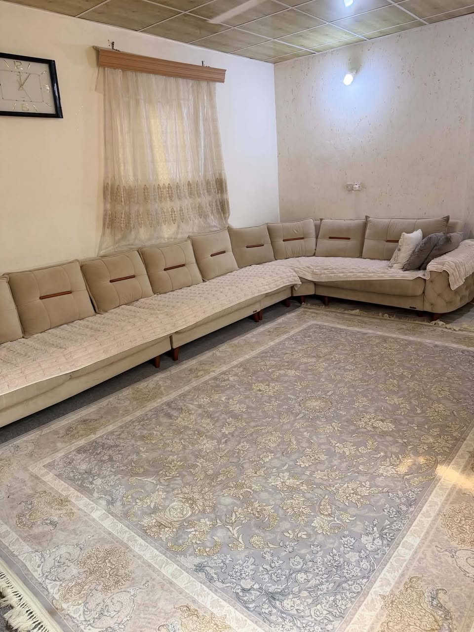 فرۆستش نرخ ٤٥٠. هەزار  ناونيشان   رانیە     *********** واتساب ڤایبرتورکیە زۆر نویە ١٠ نەفەریە  ژیری سندوقە  سوتاو دراو  شکانی نیە
