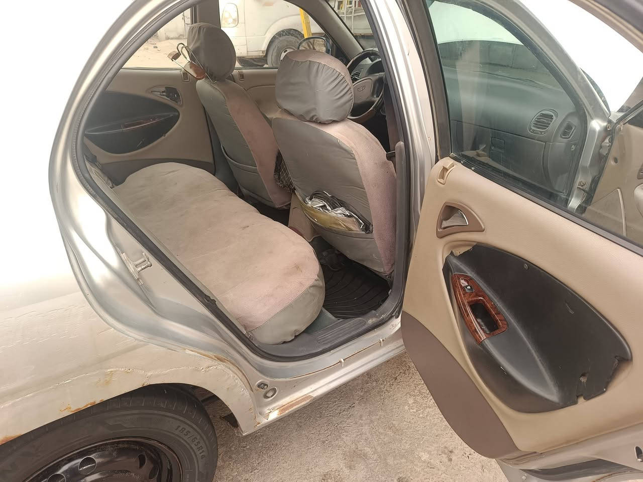 سلام عليكم دايو نوبره للبيع موديل 2000سياره جاهزة وخير من الله كير مكينه تبريد طخم تاير  سياره خير من الله نقص بس قرص كمارك وتتحول سياره ابيع ع وضعيته واتكفل عشاير وسرقات سعر 25وبيه مجال


**إذا كنت صاحب هذا الإعلان وتريد حذفه لأي سبب، رجاءا أرسل رسالة إلى الدعم الفني**