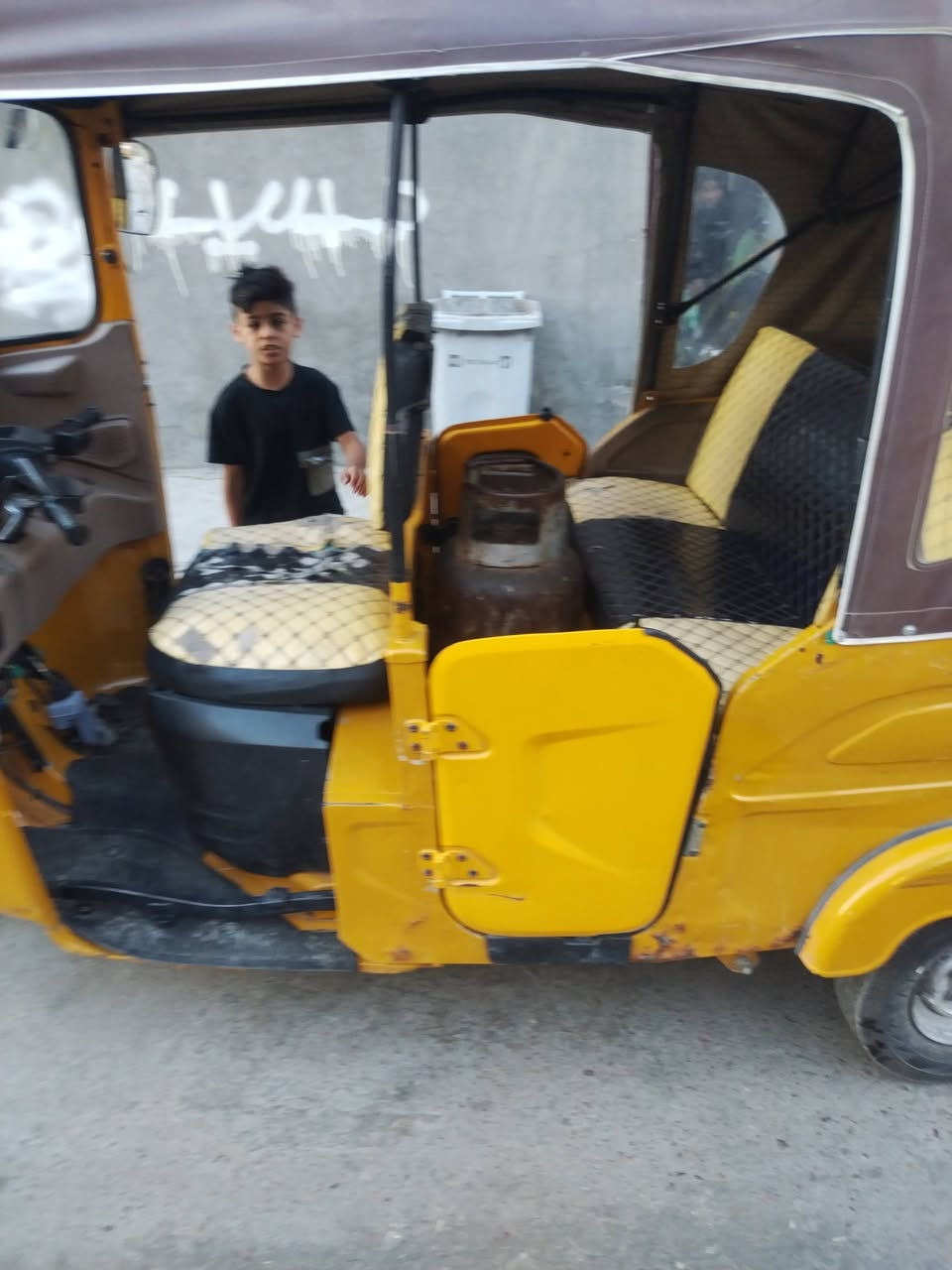 السلام عليكم البيع السعر 7400البكان شعب ***********
