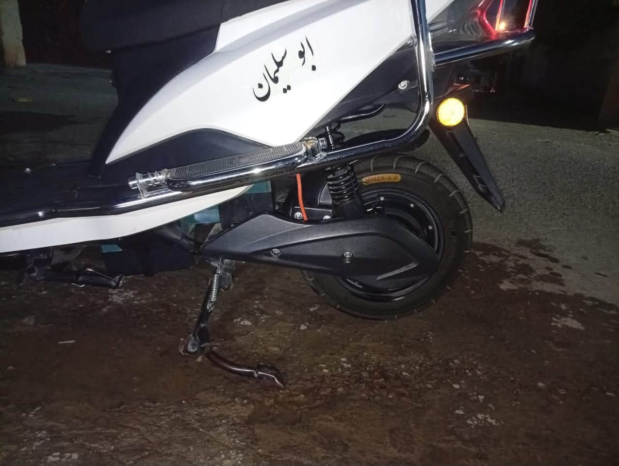 السلام وعليكم دراجه شحن دراجه جديده خير من الله زيرو الله شاهد الدراجه بلبيت مطالعه قليل كلش للبيع السعر 800 وبيها مجال حك الجيه ‭***********‬ مكاني ديالى قريه الهاشميات
