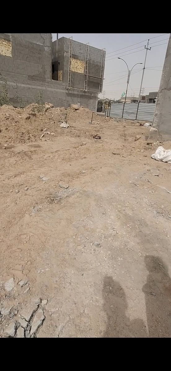 عندي قطعة ١٠٠متر ١٠في ١٠
ثاني قطعة عن شارع ٢٠ شارع شهداء قرب حي الموضفين في تنومة
كل خدمات يمه كامله
طابو ٢٥ صرف زراعي وكالة بااسم مشتري
*********** البصرة, العراق
