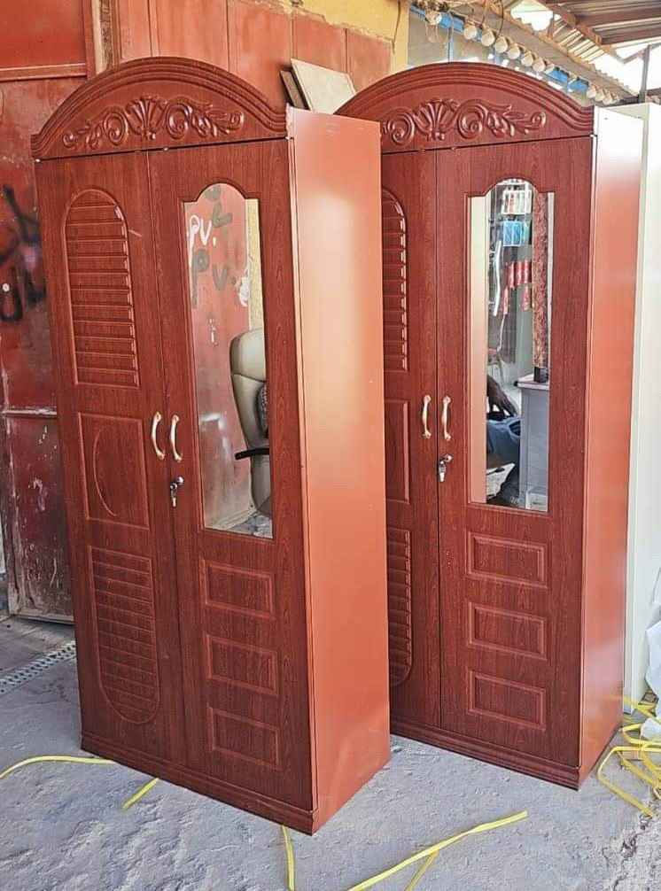 كنتور حديد  مع قاصة داخلية وتعلاكة ورفوف اماراتي الصنع مو صيني 
ارتفاع 185 عرض 85 عمق 45 

الســعر 195 الف 
توصيل بغداد 5
 الاطراف 10
المحافظات 20 الف 
يوجد شد 10 الاف داخل بغداد بغداد, العراق


**إذا كنت صاحب هذا الإعلان وتريد حذفه لأي سبب، رجاءا أرسل رسالة إلى الدعم الفني**