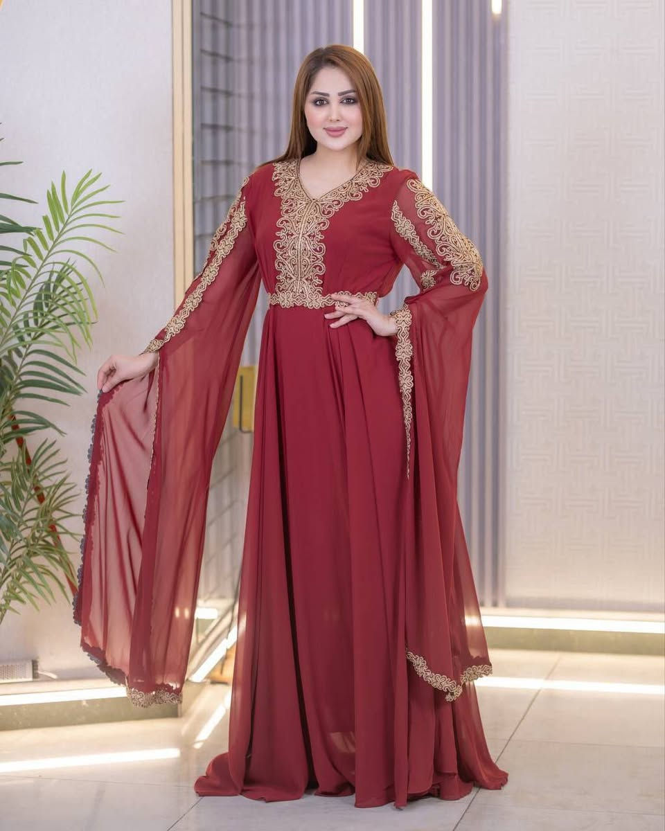 🪄🪄قفاطين مغربية تطريز حاسبة 🧵🪡
🪄🪄🪄🪄🪄🪄يتكون من قطعتين :- 
🪄 قفطان شيفون الأصلي 💯 + حزام
🎗️:- من وزن 60 الى وزن 110
🎨🎨 الألوان :- حسب الصور المعروضة 
💸السعر =  45 ألف دينار فقط


**إذا كنت صاحب هذا الإعلان وتريد حذفه لأي سبب، رجاءا أرسل رسالة إلى الدعم الفني**