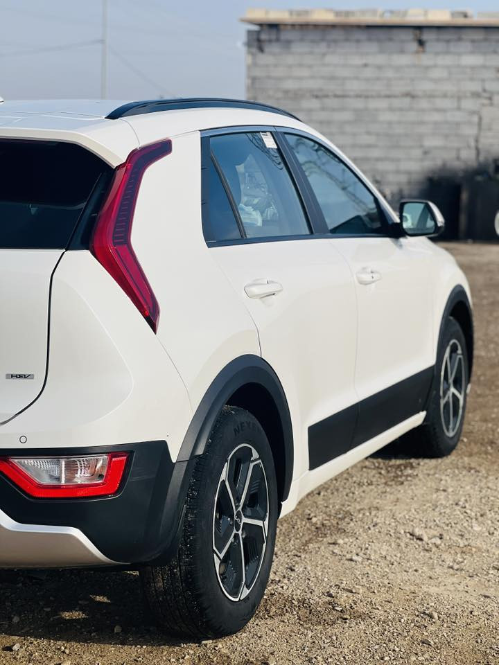 سلام عليكم
كيا نيرو 2024 هايبرد 
حادثهه جاملغ امامي 
وبارد شوية باب الصدر 
السعر ب 170 وبيهه مجال 
للاستفسار ***********
