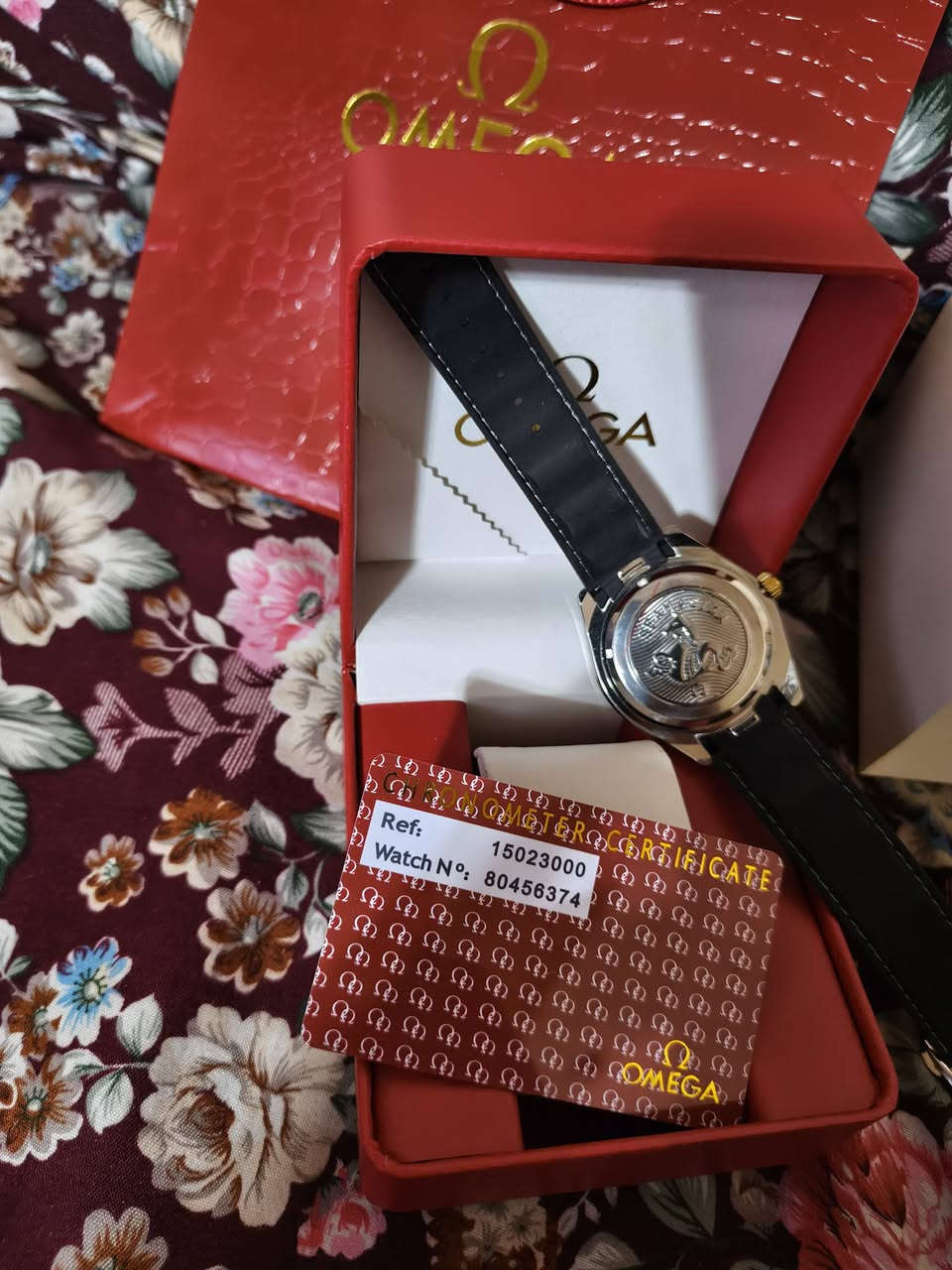 اوميكا كوارتز مع علبه وكارت ضمان وياها باله اوربي سعره 35 مع توصيل خاص موجود


**إذا كنت صاحب هذا الإعلان وتريد حذفه لأي سبب، رجاءا أرسل رسالة إلى الدعم الفني**