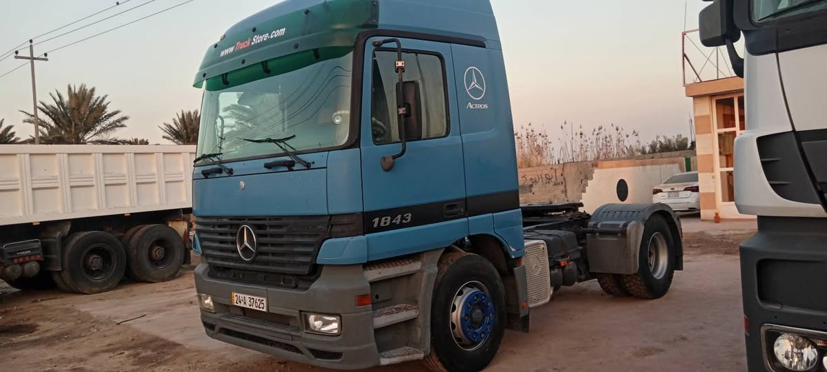 السلام عليكم للبيع اكتروز موديل ٢٠٠٢ رقم وهزه جديده بإسمي كير كهربائي تخم تاير السياره جديده السعر ١٩٥ ورقه وبيه مجال مكان السياره الصويره للاستفسار *********** او ***********
