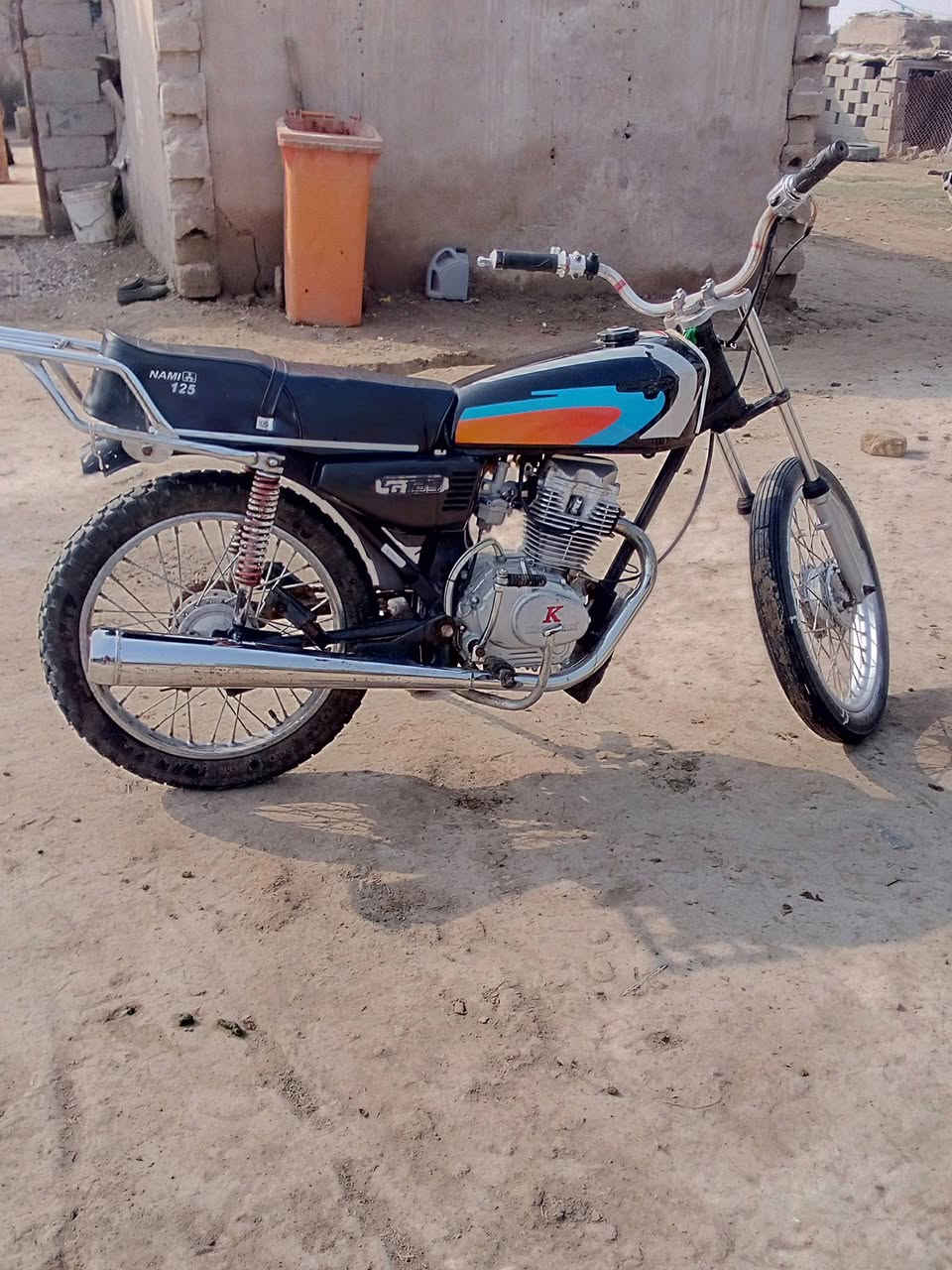 اسلام عليكم
دراجه البيع نضيفه شاصي 19نضيف 
دبلات امامي تانكي صفحيات صالنصا كشن جدد 
سعر خاص مفتوح مكان غراف 
***********
